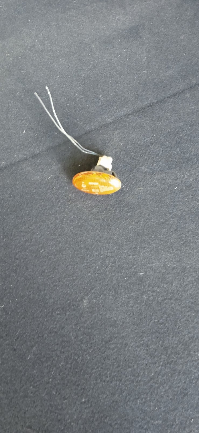 Φλας εμπρός αριστερά